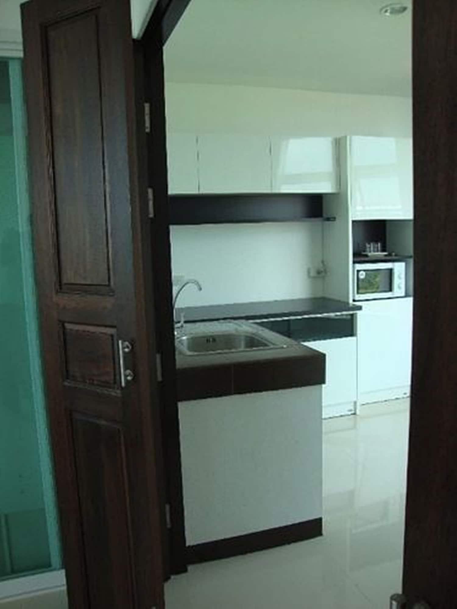 Grand Residence Jomtien Exterior photo
