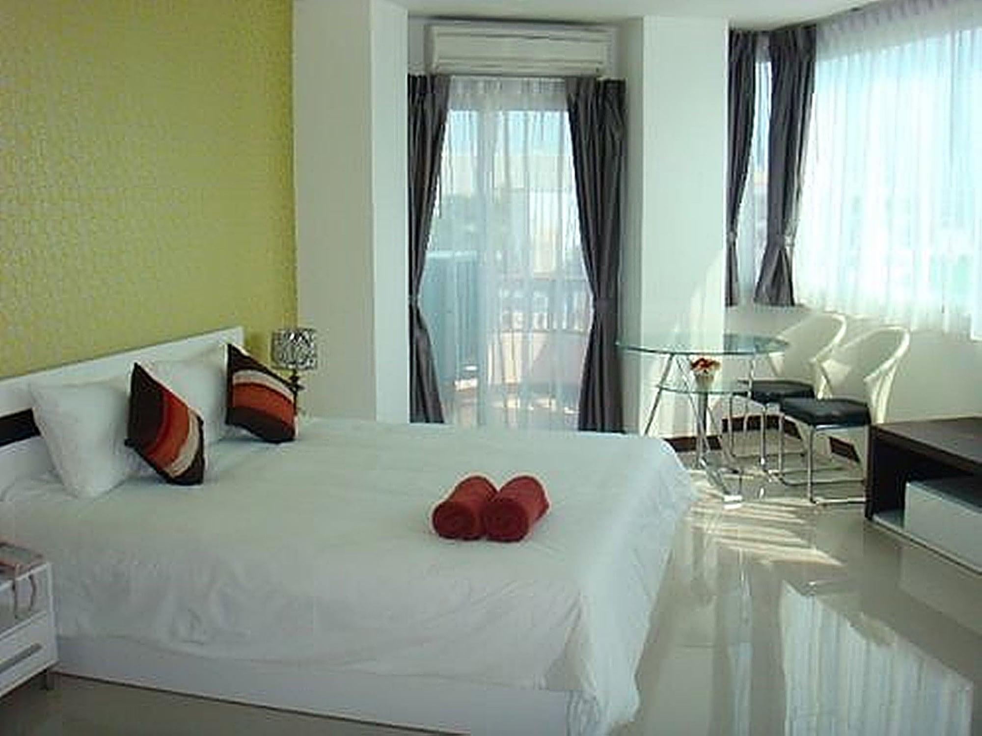 Grand Residence Jomtien Exterior photo