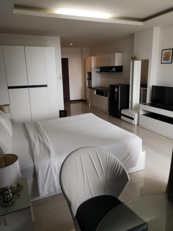 Grand Residence Jomtien Exterior photo