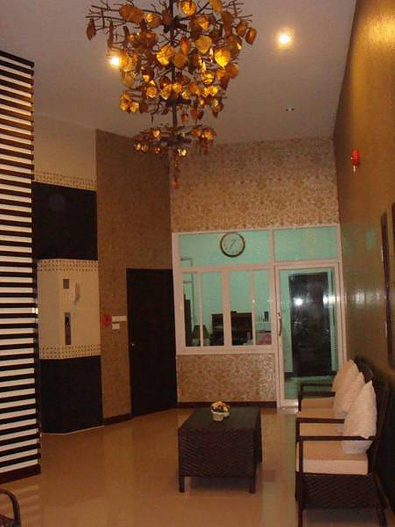 Grand Residence Jomtien Exterior photo