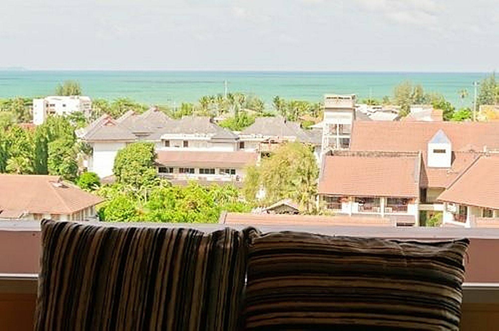 Grand Residence Jomtien Exterior photo