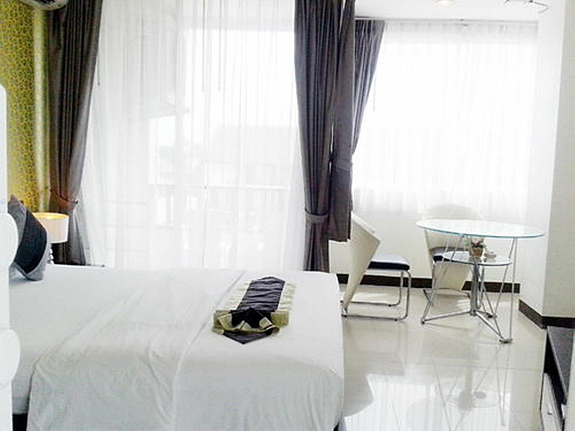 Grand Residence Jomtien Exterior photo