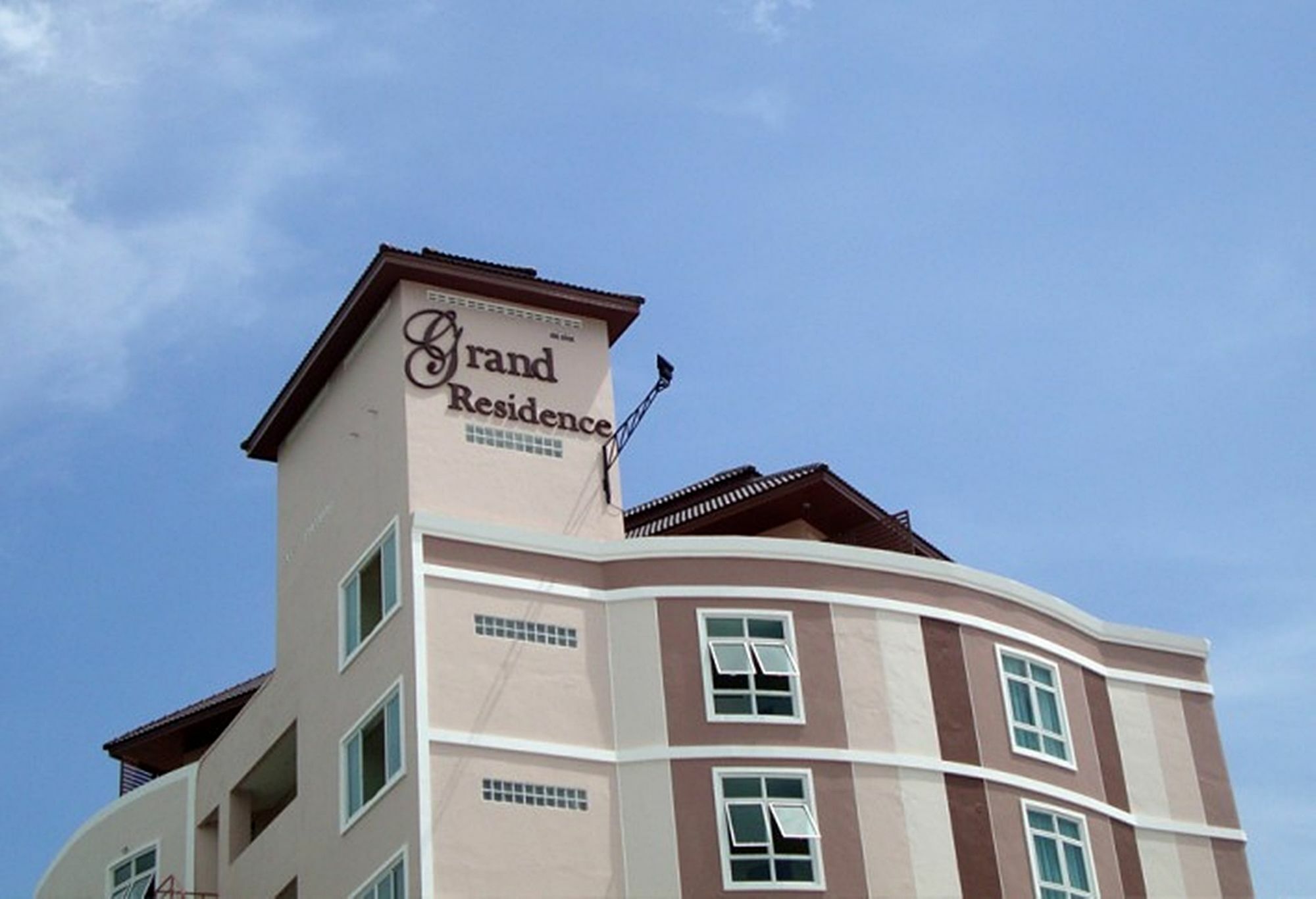 Grand Residence Jomtien Exterior photo