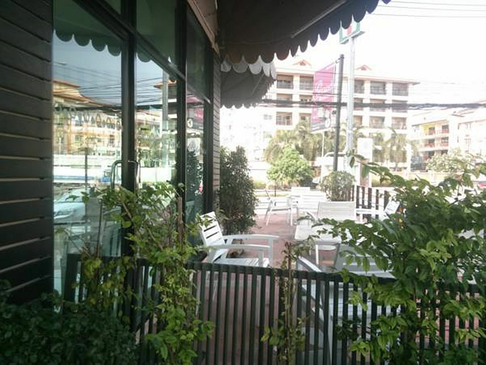 Grand Residence Jomtien Exterior photo